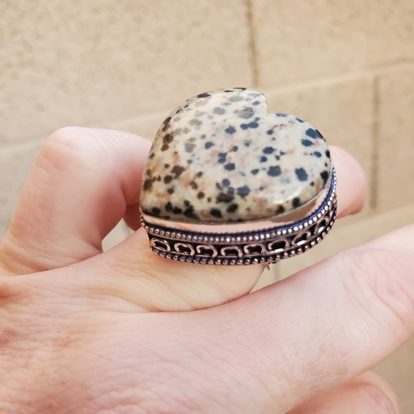 New Oversized Heart Shaped Dalmatian Jasper 925 Silver Statement Ring. - Picture 3 of 11
